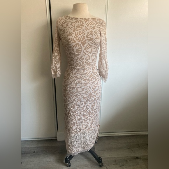 Grace Loves Lace discontinued stretch bridal midi gown ivory lace and tan liner - Picture 1 of 9